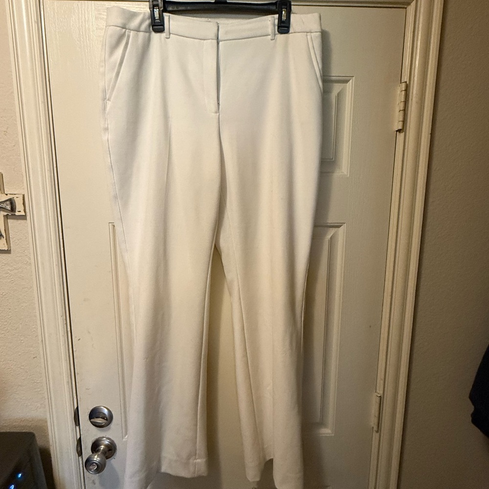 White House Black Market Classic White Trousers